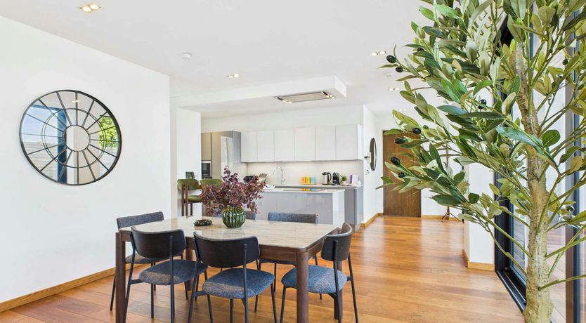 Photo of Camden Glamour