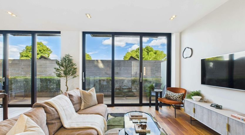 Photo of Camden Glamour