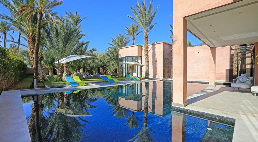 Photo of Oasis & Amber