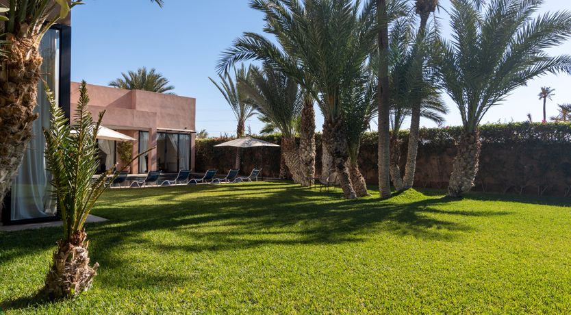 Photo of Oasis & Amber