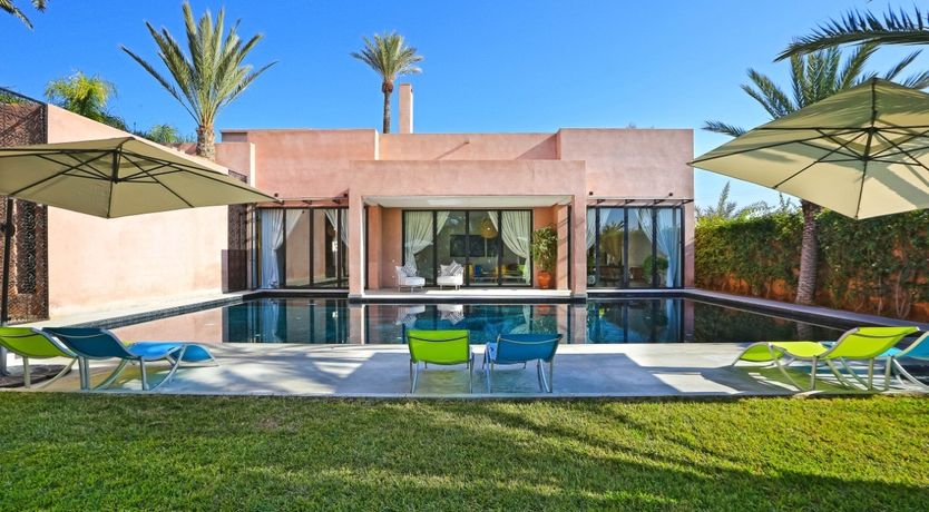 Photo of Oasis & Amber