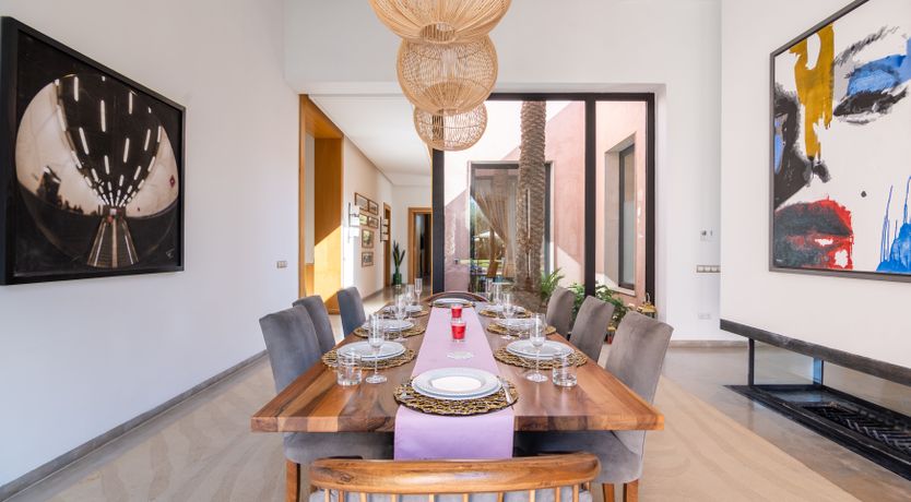 Photo of Oasis & Amber