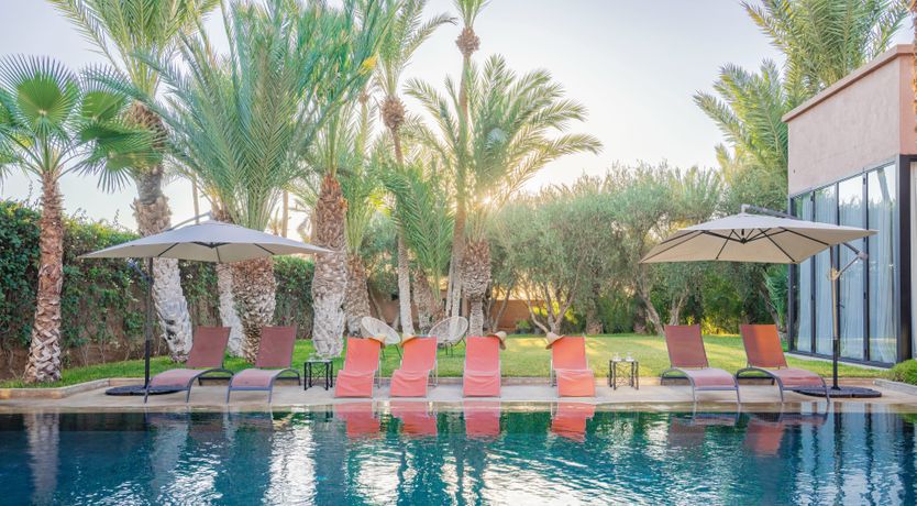 Photo of Oasis & Amber