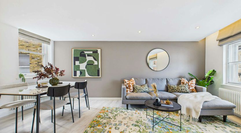 Photo of The Thames Side