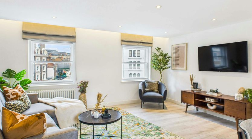 Photo of The Thames Side