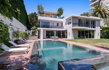 Sunset Wonder Holiday Home