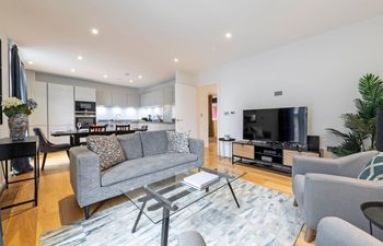 The Regal Corner Holiday Home