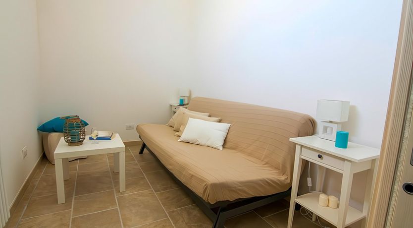 Photo of White Hamlet