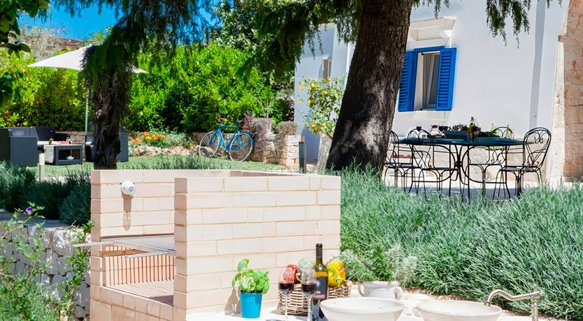 Photo of White Hamlet