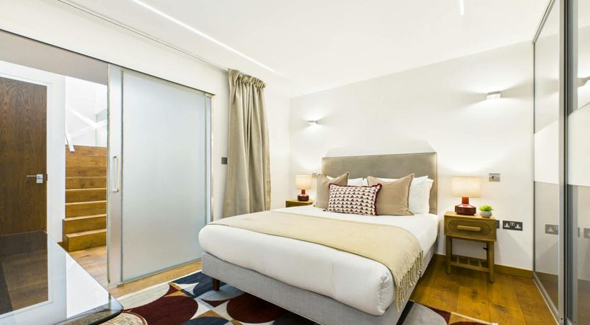 Photo of Market and Canal