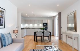 Photo of london-breeze