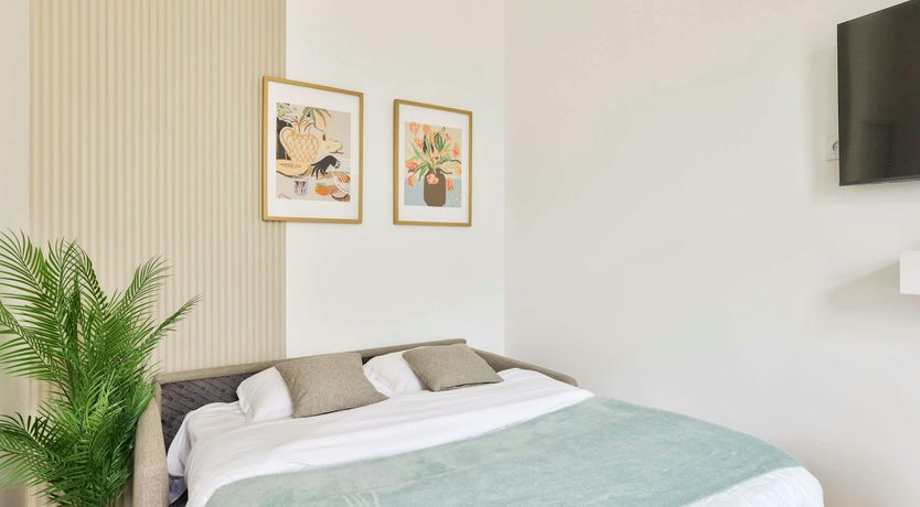 Photo of The Elegant Morning