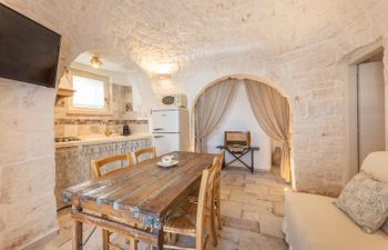 A Stone Retreat Holiday Home