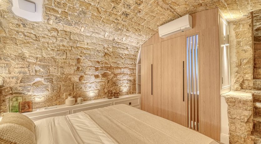 Photo of Beams and Bricks