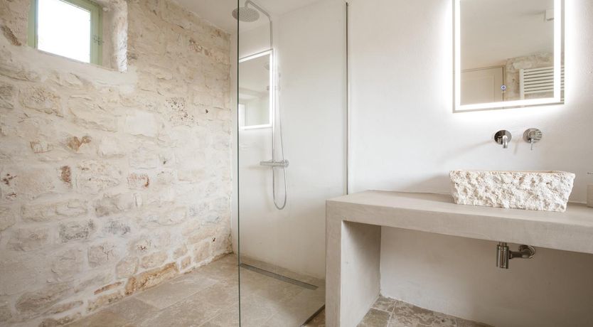 Photo of White City Treasure