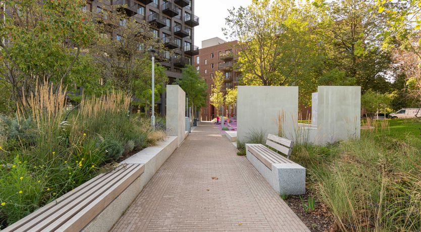 Photo of London Leaves