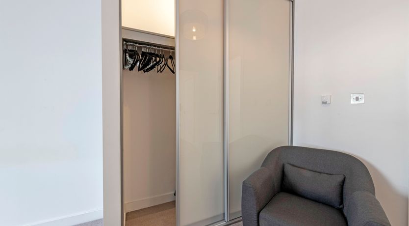 Photo of London Leaves