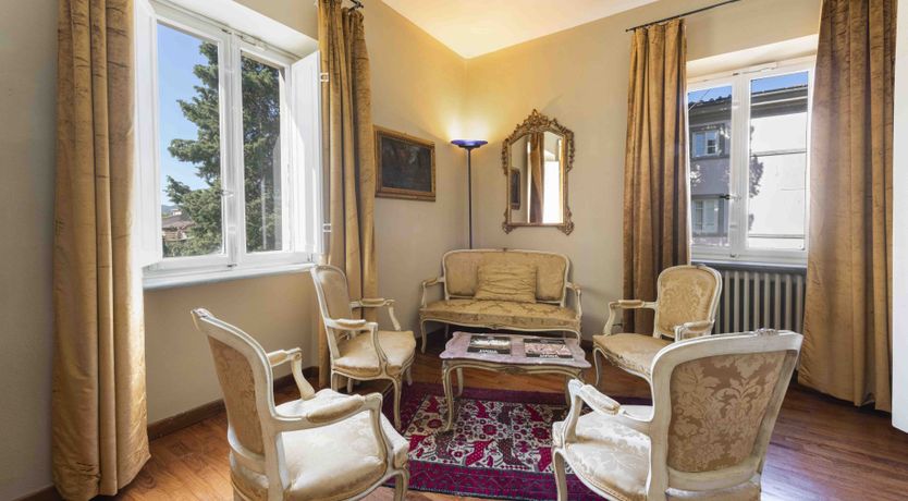 Photo of Tuscan Bound