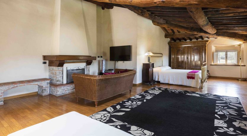 Photo of Tuscan Bound