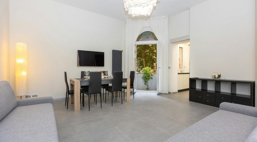 Photo of A Roman View