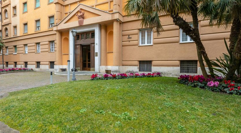 Photo of A Roman View