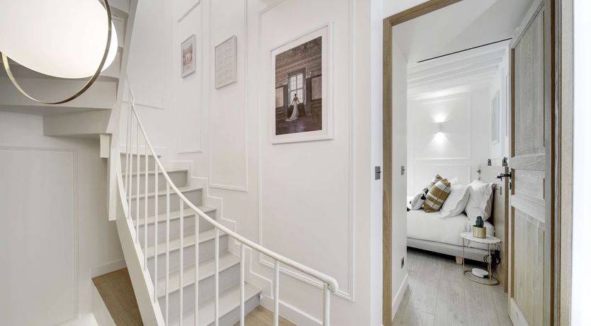 Photo of Between Two Gardens