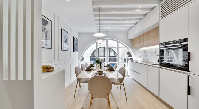 Photo of Between Two Gardens