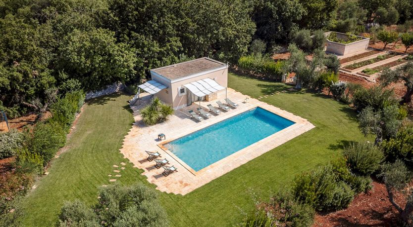 Photo of White Village Escape