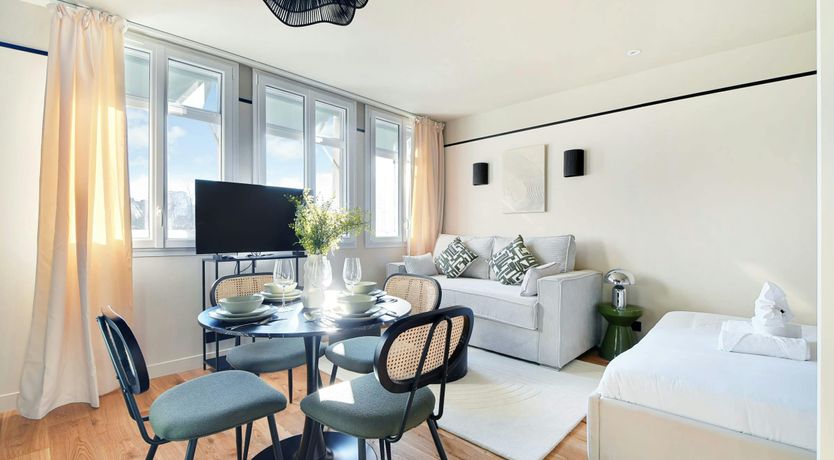 Photo of The Elegant Dream