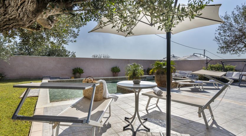 Photo of The Western Coast