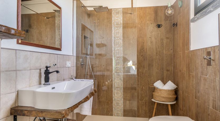 Photo of The Western Coast