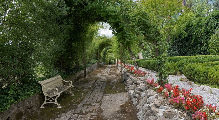 Photo of Rustic Avenue