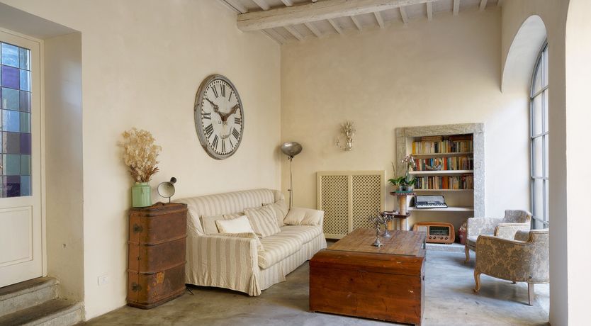 Photo of Rustic Avenue