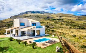 Photo of Cliffs of Scopello