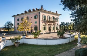 A True Love Holiday Home