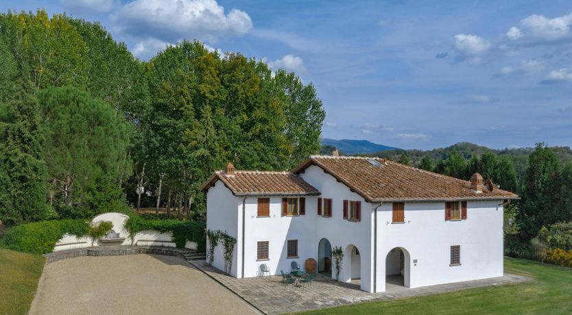 Photo of In the Tuscan Hills