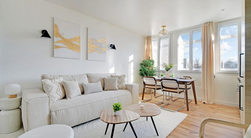 Photo of A Parisian Moon