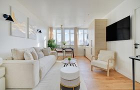 Photo of a-parisian-moon