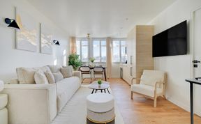 Photo of A Parisian Moon