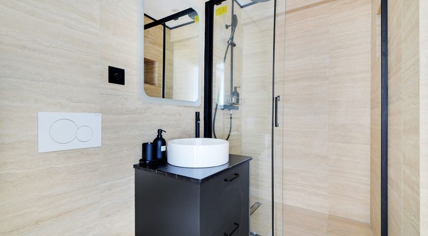 Photo of A Parisian Moon