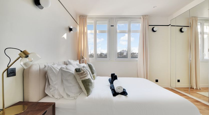 Photo of A Parisian Moon