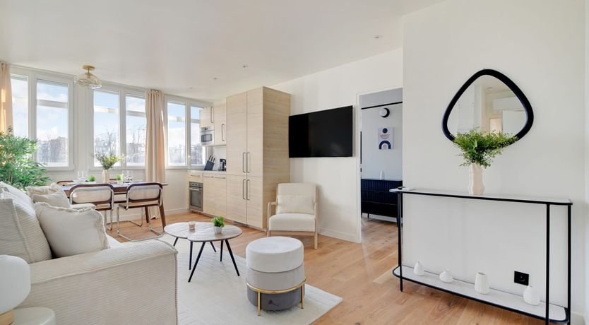 Photo of A Parisian Moon