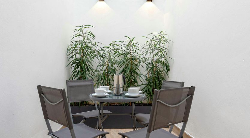 Photo of Old Spanish Beauty