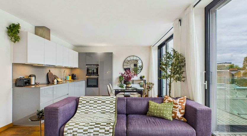 Photo of Midnight Hour