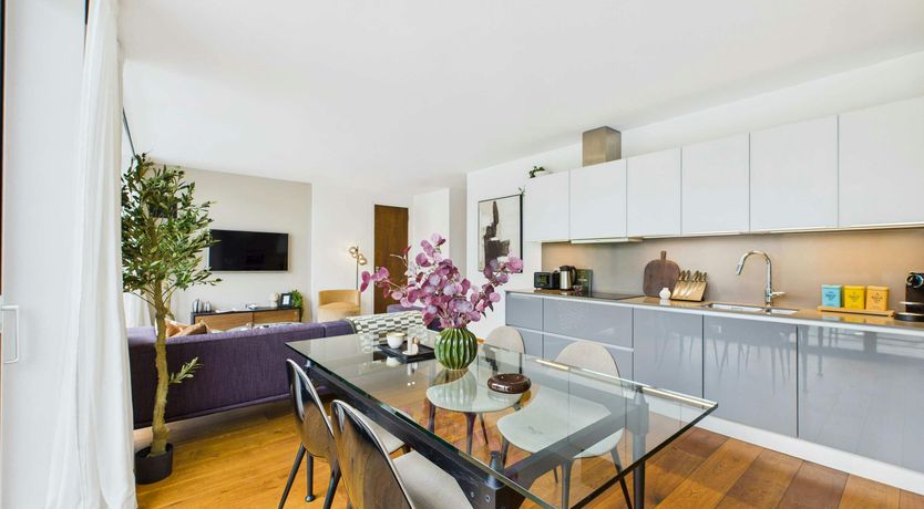 Photo of Midnight Hour