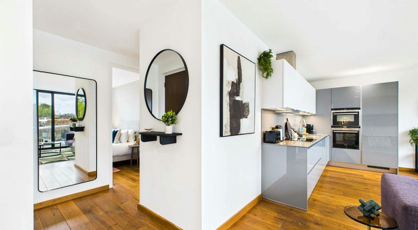 Photo of Midnight Hour