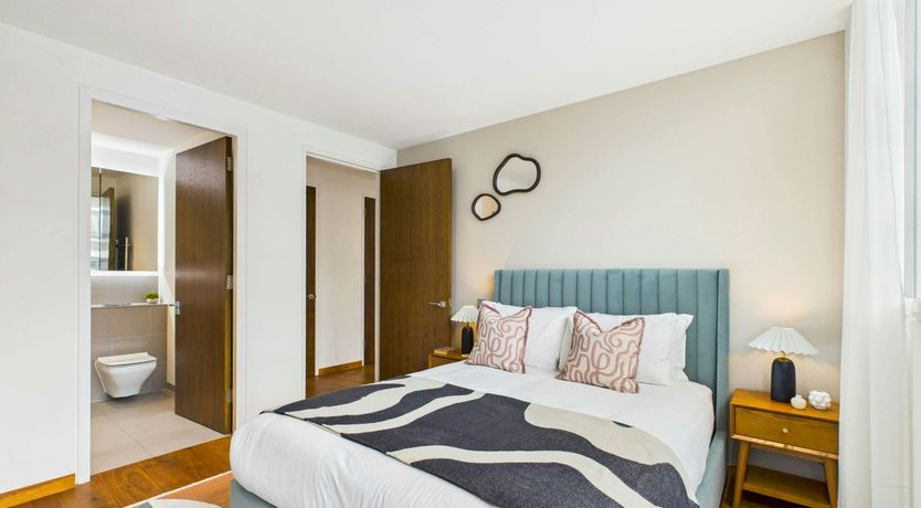 Photo of Midnight Hour