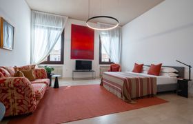 Photo of the-majestic-canal