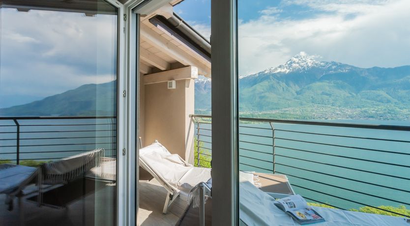 Photo of Lake & Timber