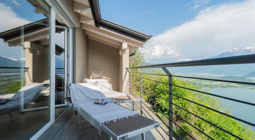 Photo of Lake & Timber